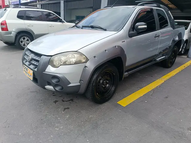 Carro Fiat Strada 2011 Adventure 1.8 16V (Flex) (Cabine Dupla)