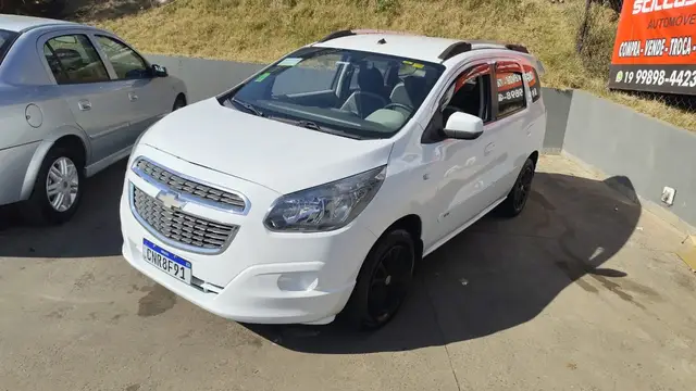Carro Chevrolet Spin 2014 LT 5S 1.8 (Flex)