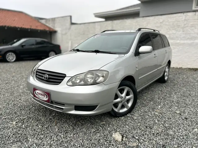 Carro Toyota Fielder 2005 1.8 16V (aut)