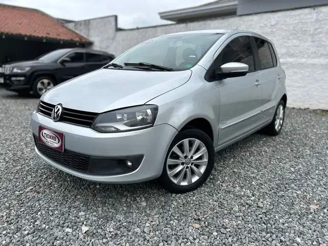 Carro Volkswagen Fox 2010 Prime 1.6 8V (Flex)