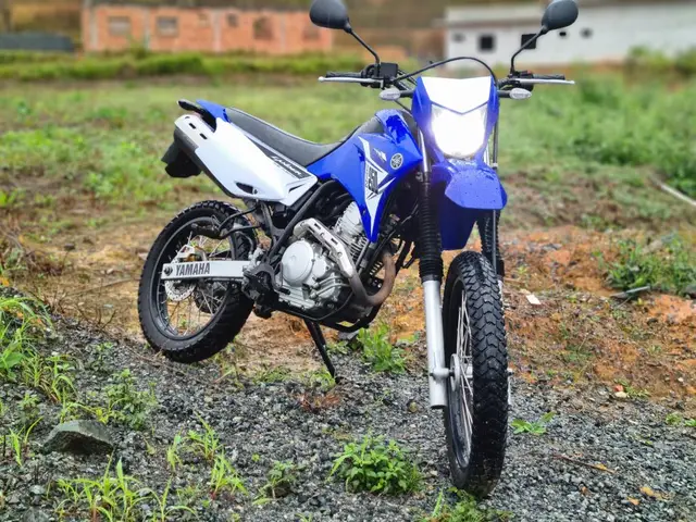 Moto Yamaha XTZ 250 Lander 2013 249 cc