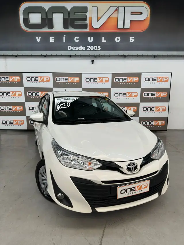 Carro Toyota Yaris Sedan 2020 1.5 XL CVT (Flex)