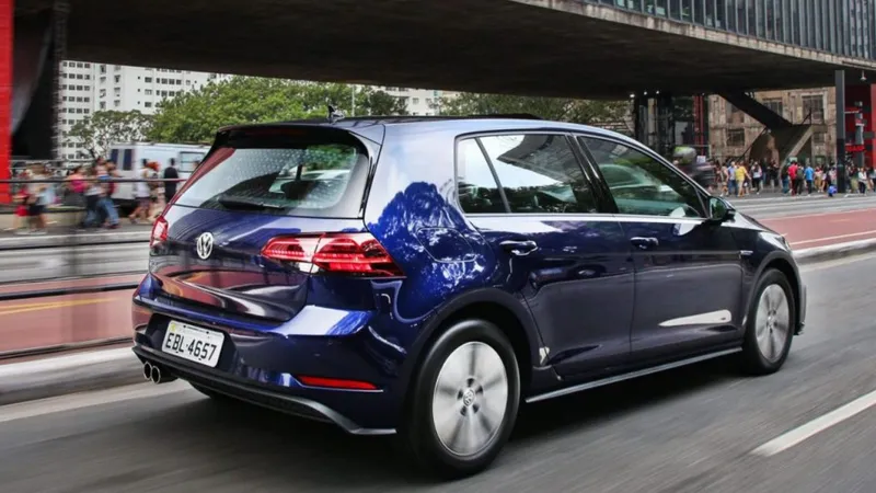 VW Golf tentou ser esportivo híbrido no Brasil muito antes da BYD