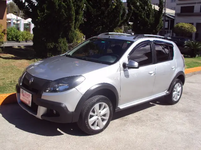 Carro Renault Sandero Stepway 2013 1.6 8V (Flex)