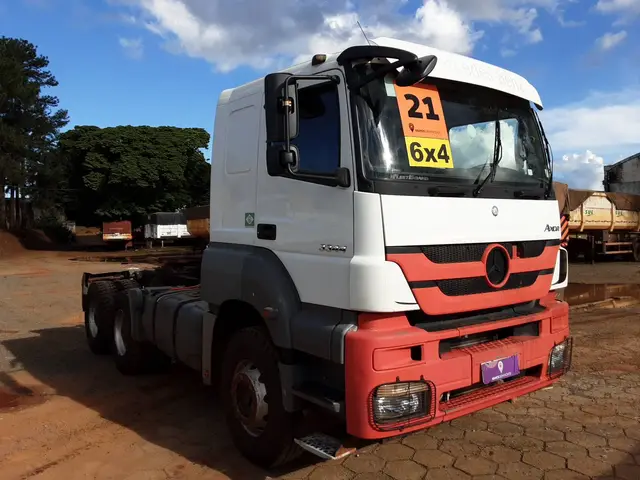 Caminhão Mercedes-Benz Axor 2021 3344 S/33 6X4E5