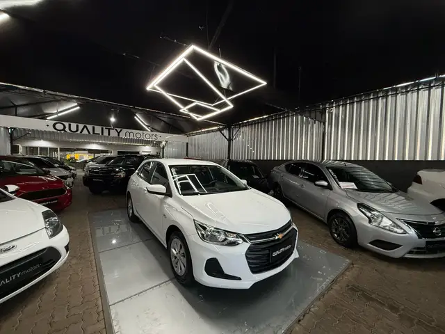 Carro Chevrolet Onix 2023 LT 1.0 Turbo