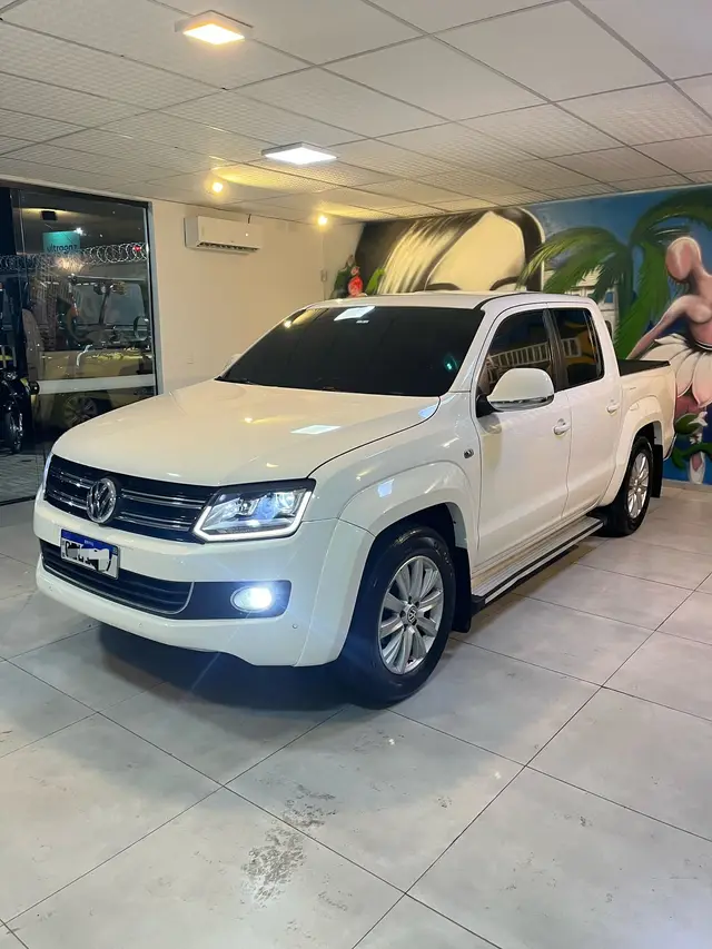 Carro Volkswagen Amarok 2016 2.0 CD 4x4 TDi Highline (Aut)