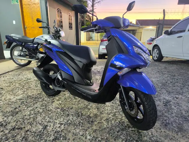 Moto Yamaha Fluo 2024 ABS