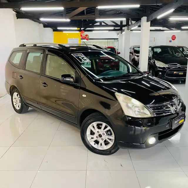 Carro Nissan Grand Livina 2013 SL 1.8 16V Flex Fuel Aut.