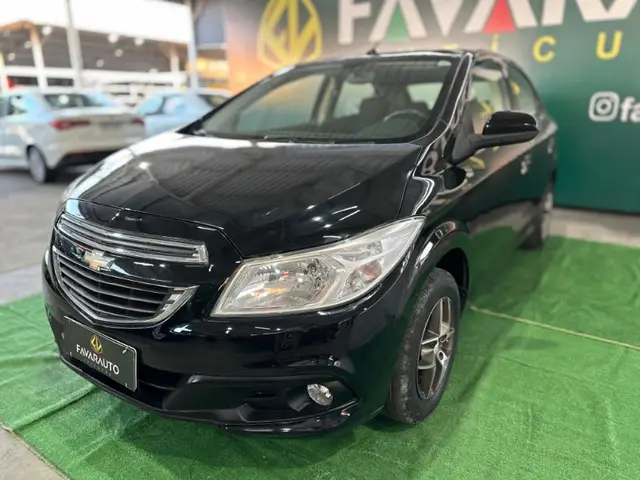 Carro Chevrolet Onix 2013 1.0 LT SPE/4
