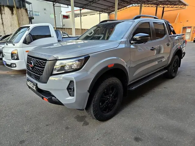 Carro Nissan Frontier 2023 2.3 TD CD PRO-4X 4x4