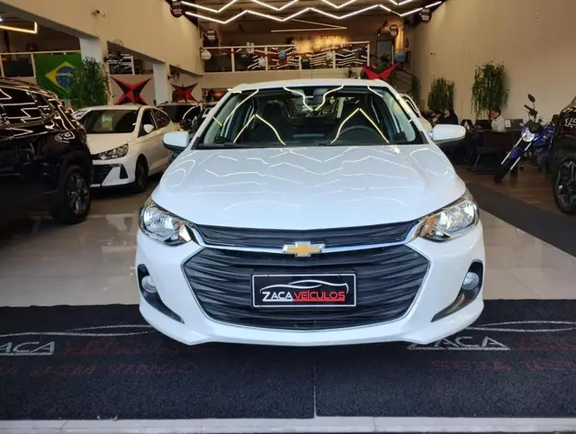 Carro Chevrolet Onix Plus 2024 LT 1.0 Turbo
