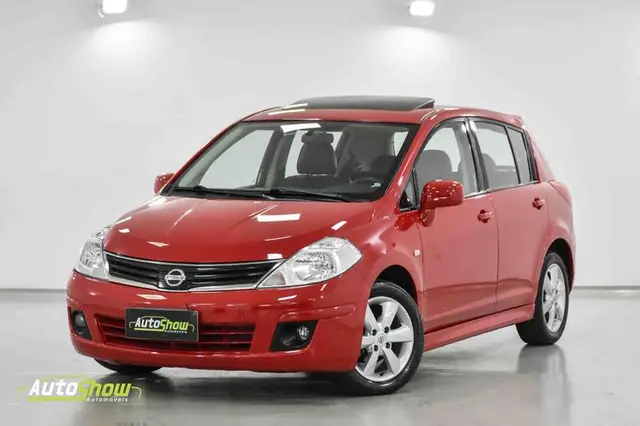 Carro Nissan Tiida 2012 SL 1.8 (flex) (aut)