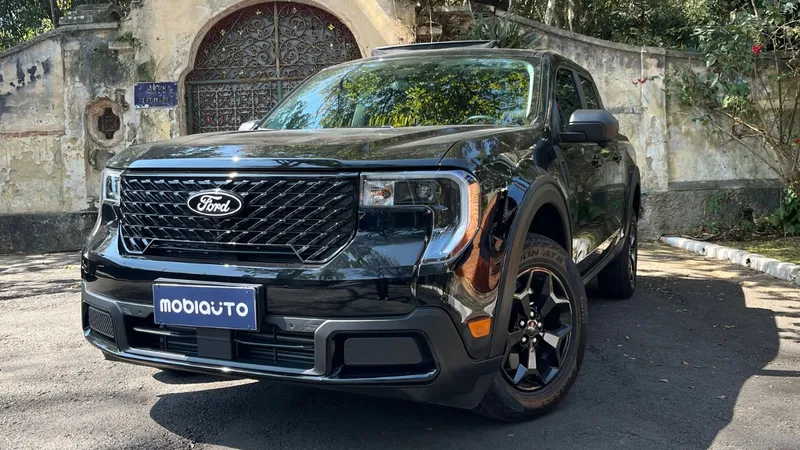 Ford Maverick Black 2025: 40 fotos exclusivas da versão mais barata da picape