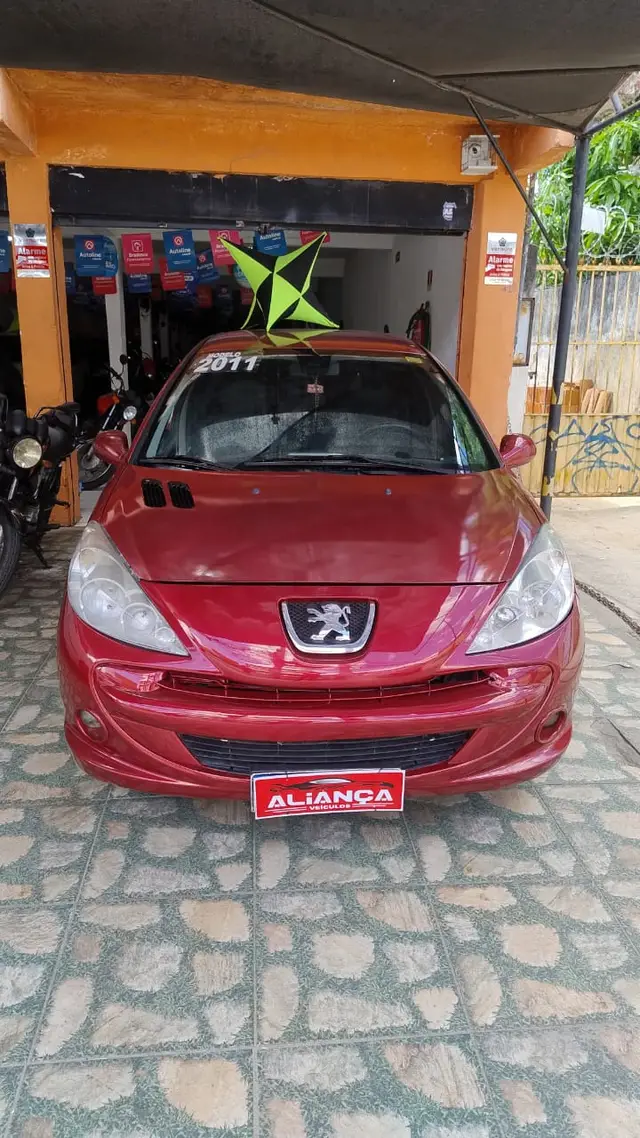 Carro Peugeot 207 Sedan 2012 207 Passion XR Sport 1.4 8V (flex)