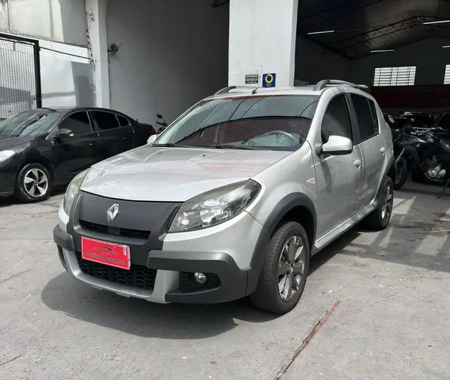 Carro Renault Sandero Stepway 2014 1.6 16V Hi-Flex (aut)