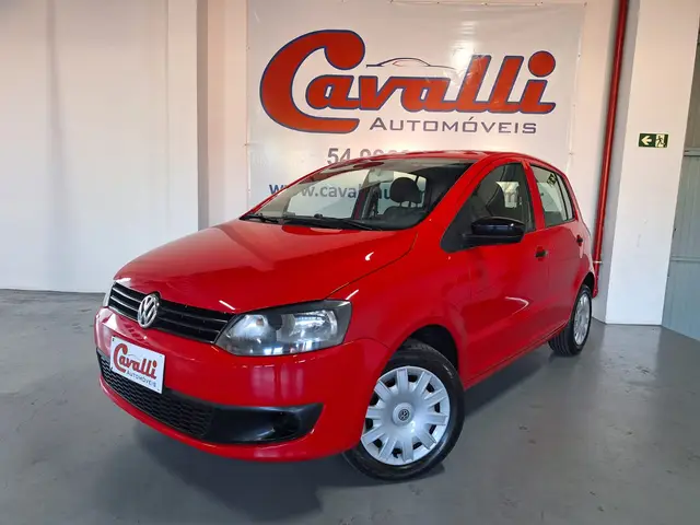 Carro Volkswagen Fox 2014 1.0 TEC (Flex) 4p