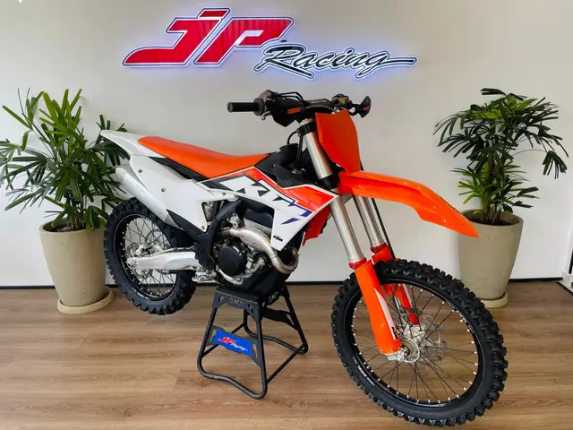 Moto KTM SX-F 2023 250