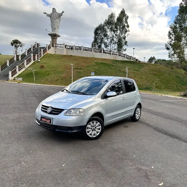 Carro Volkswagen Fox 2009 Plus 1.6 8V (Flex)