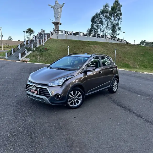 Carro Hyundai HB20X 2017 Style 1.6 Flex 16V Aut.