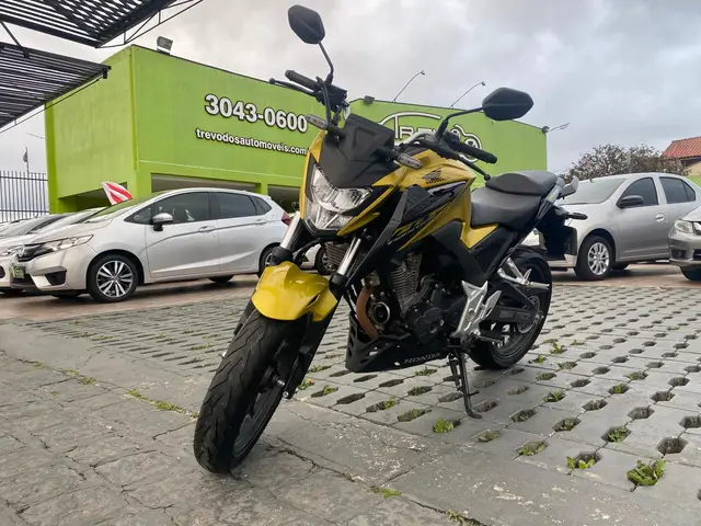 Moto Honda CB 300F Twister 2023 (ABS)