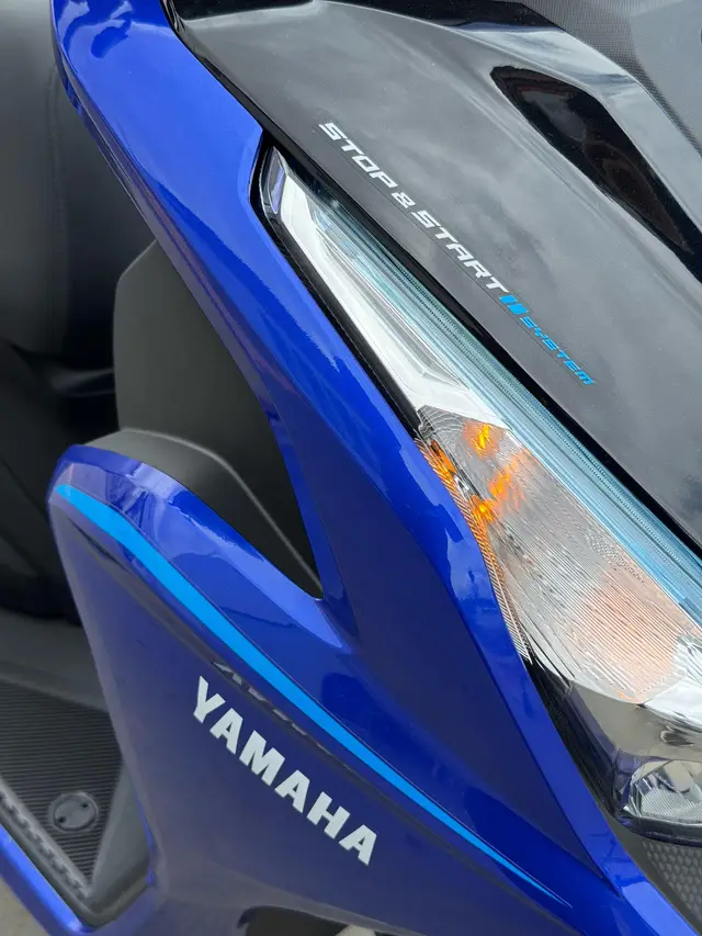 Moto Yamaha Fluo 2026 Hybrid Connected