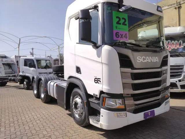 Caminhão Scania R 540 2022 A 6X4