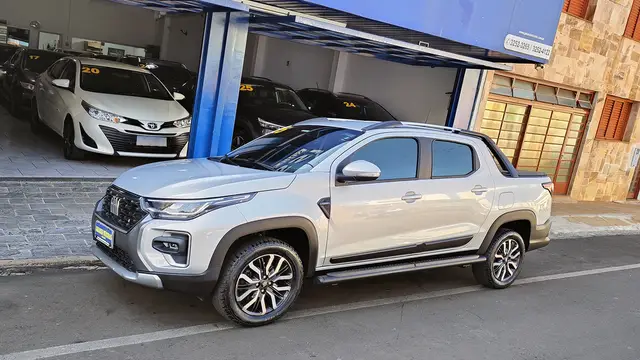 Carro Fiat Strada 2025 Ranch 1.0 Flex Turbo CD Aut.