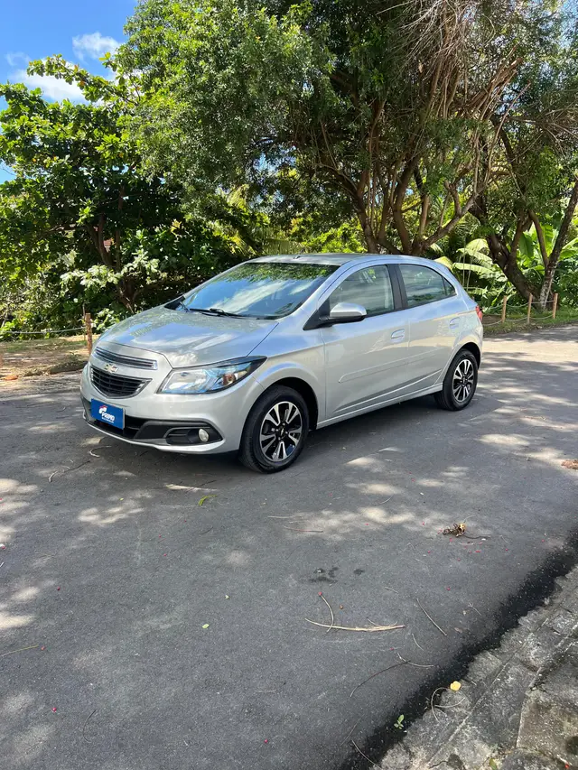 Carro Chevrolet Onix 2015 1.4 LTZ SPE/4 (Aut)