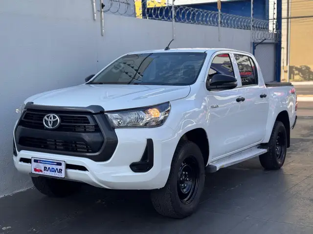 Carro Toyota Hilux Cabine Dupla 2021 STD Power Pack 2.8 TDI CD 4x4