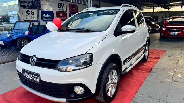 Carro Volkswagen CrossFox 2011 1.6 (Flex)