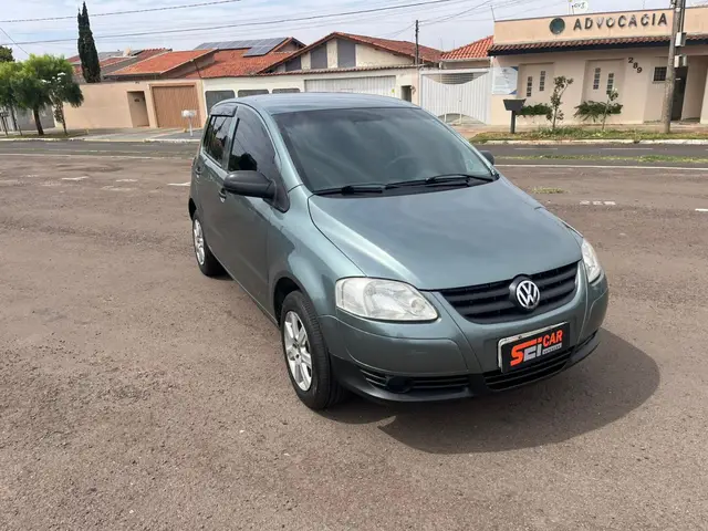 Carro Volkswagen Fox 2009 City 1.0 8V (Flex)
