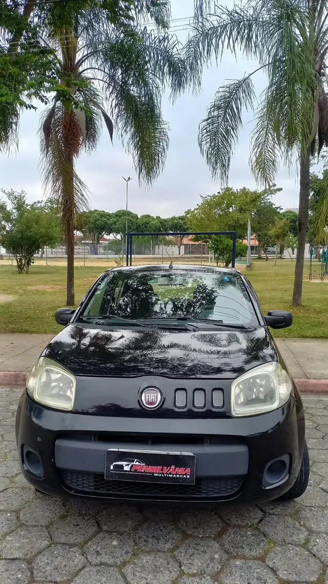 Carro Fiat Uno 2013 Vivace Italia 1.0 8V (Flex) 4p