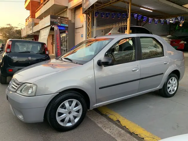 Carro Renault Logan 2010 Expression 1.0 16V (flex)