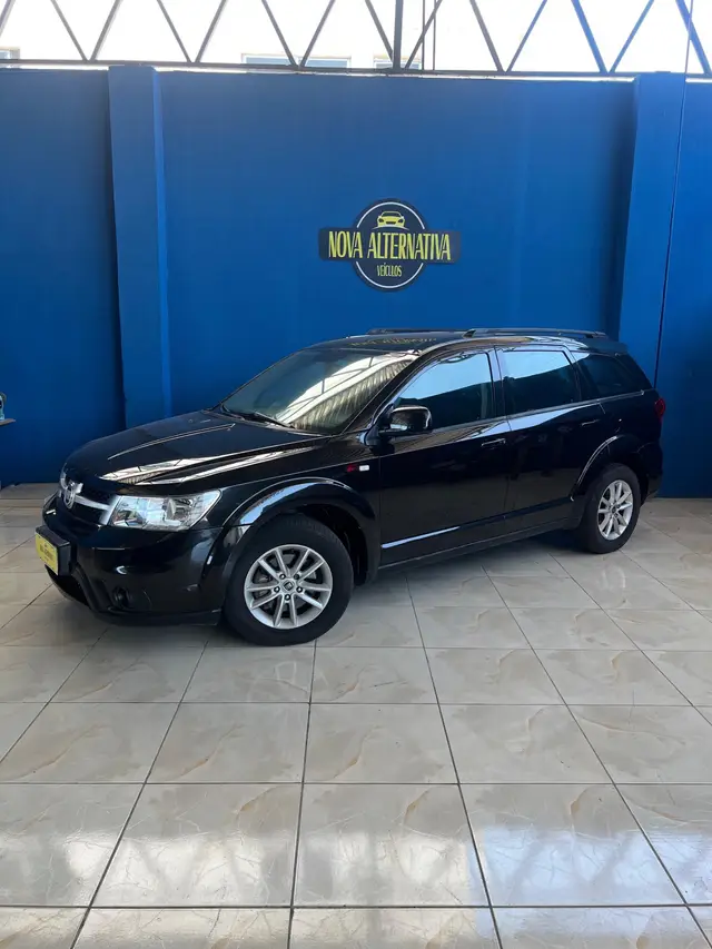 Carro Fiat Freemont 2014 2.4 16V Emotion (Aut)