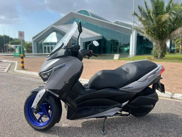 Moto Yamaha XMax 2022 250 (ABS)