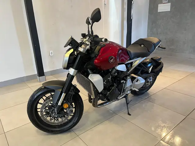 Moto Honda CB 1000R 2023 (ABS)