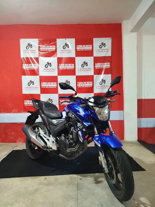 Moto Honda CB 250F Twister 2018 Standard
