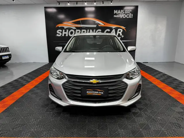 Carro Chevrolet Onix 2023 LT 1.0
