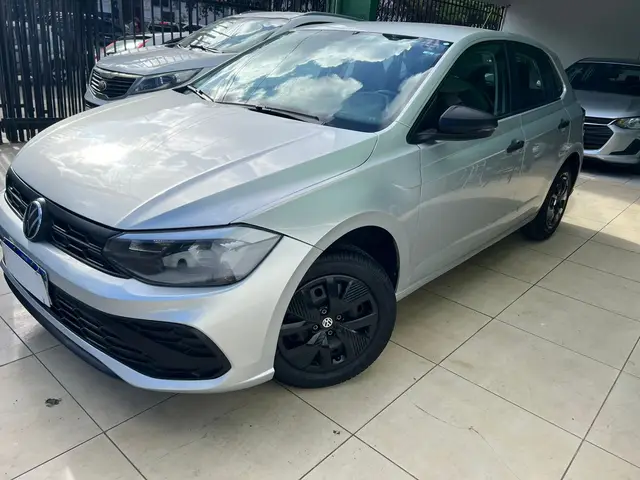 Carro Volkswagen Polo 2024 Track 1.0 Flex 12V 5p