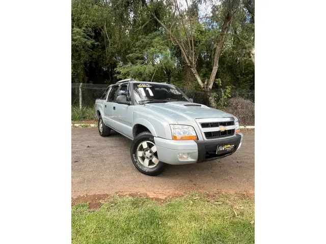 Carro Chevrolet S10 Cabine Dupla 2011 S10 Executive 4x2 2.4 (Flex) (Cab Dupla)