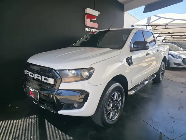 Carro Ford Ranger Cabine Dupla 2017 Ranger 2.2 TD XLS CD 4x4 (Aut)