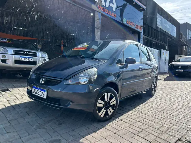 Carro Honda Fit 2006 LX 1.4