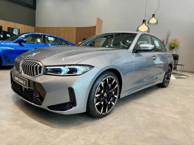 Carro BMW 320i 2026 M Sport 2.0 Turbo (Aut.)