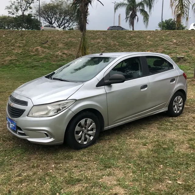 Carro Chevrolet Onix 2019 1.0 Joy SPE/4