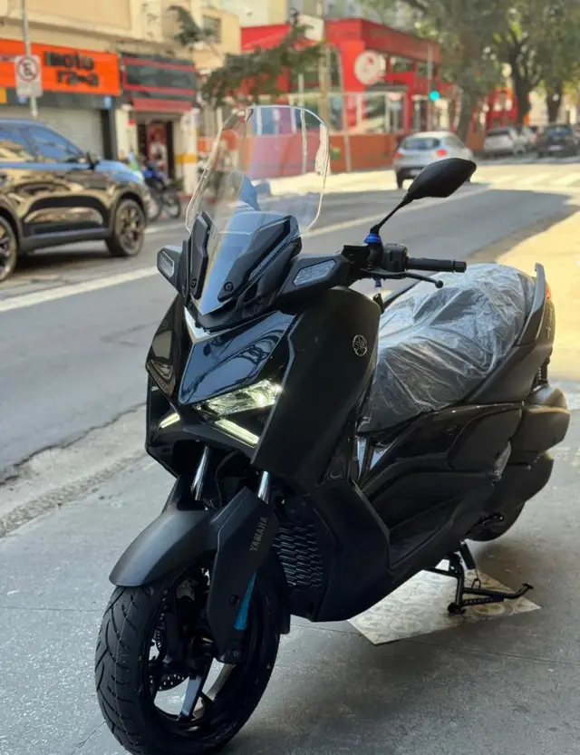Moto Yamaha XMax 2025 250 Connected