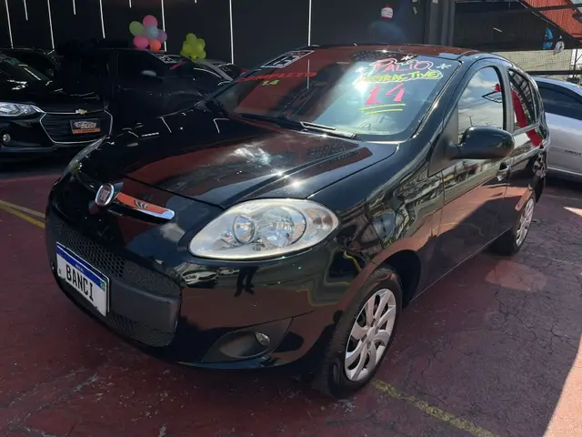 Carro Fiat Palio 2013 Attractive 1.4 8V (Flex)