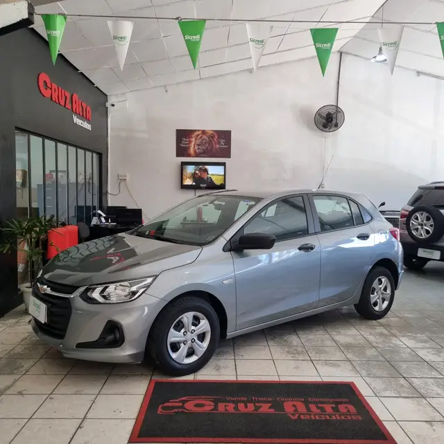Carro Chevrolet Onix 2024 1.0