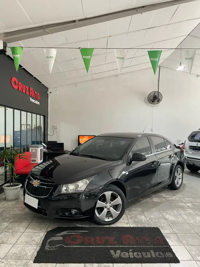 Carro Chevrolet Cruze 2013 LT 1.8 16V Ecotec (Flex)