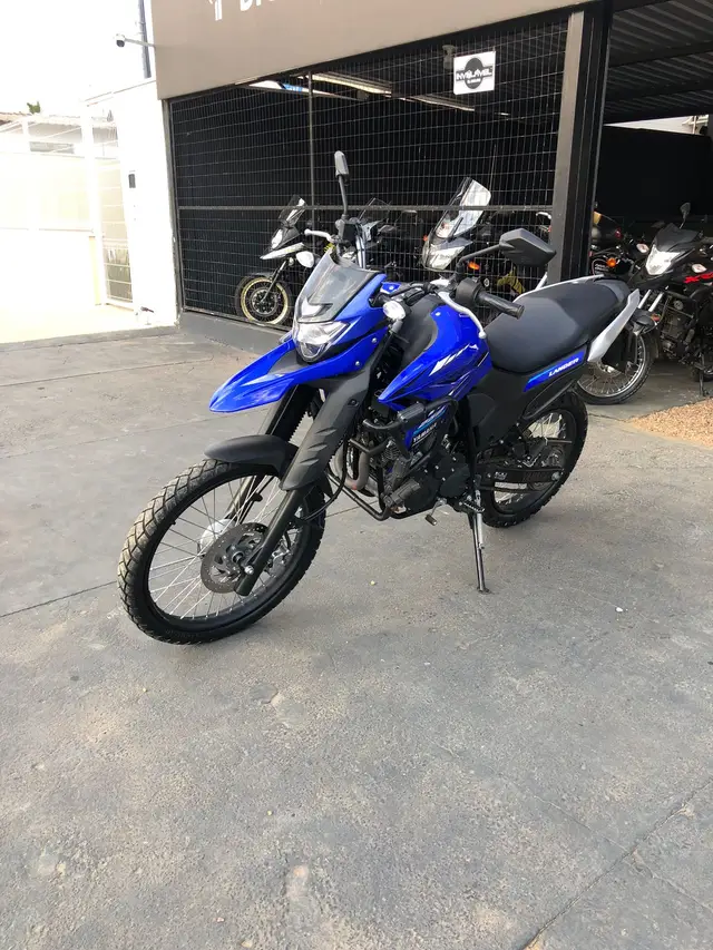 Moto Yamaha XTZ 250 Lander 2023 ABS